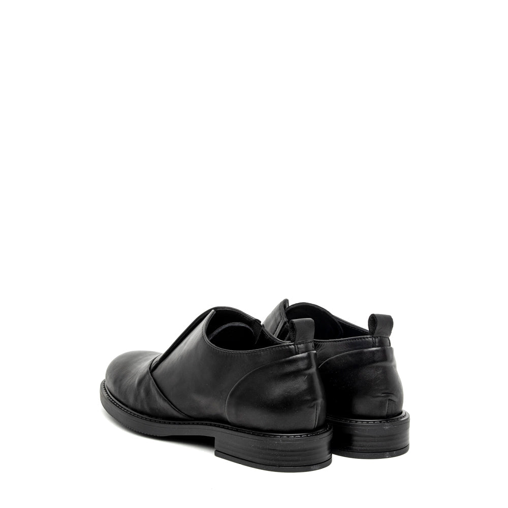 Scarpa bassa in vitello nero - TreemmeCreazioni