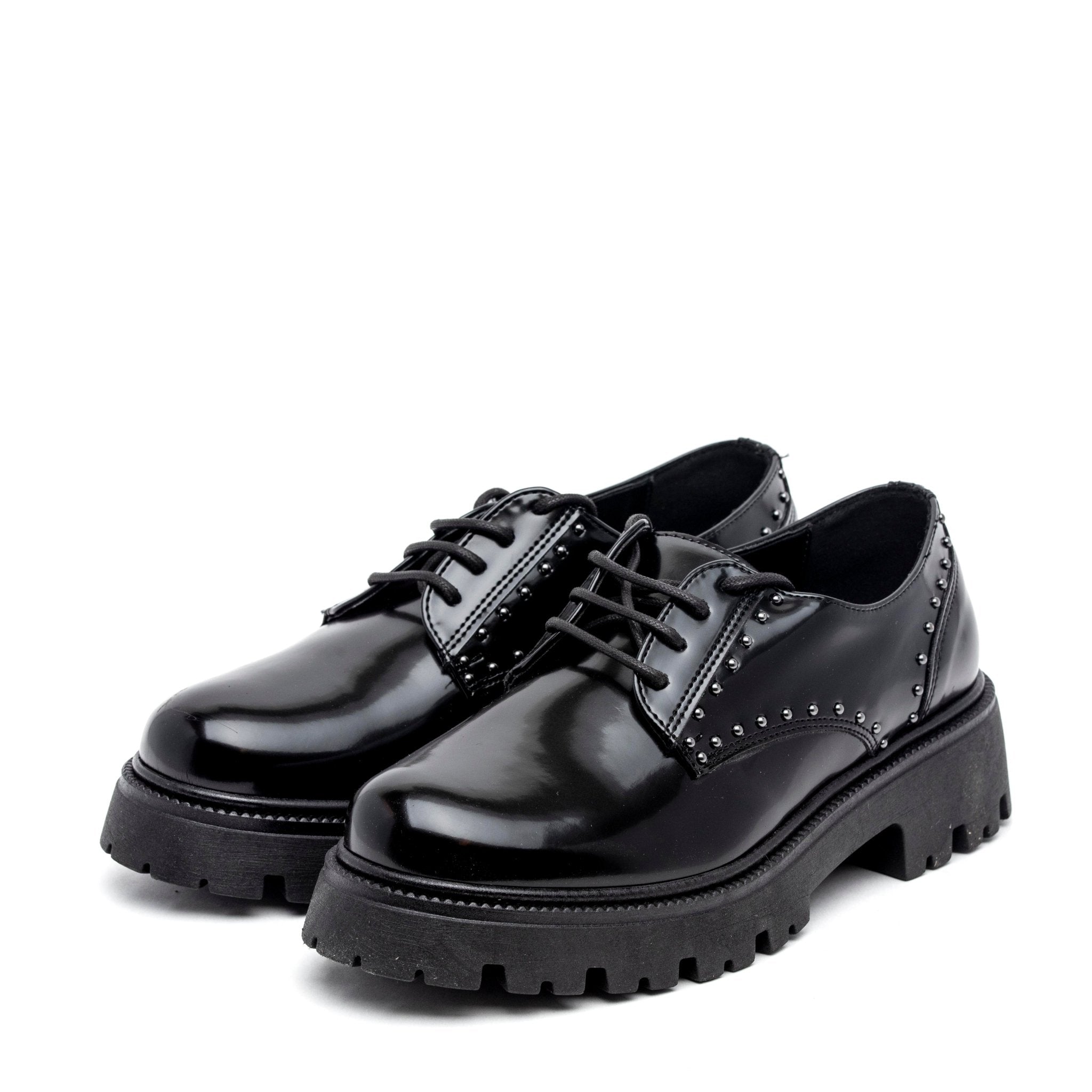 Scarpa stringata in abrasivato bost nero. - TreemmeCreazioni
