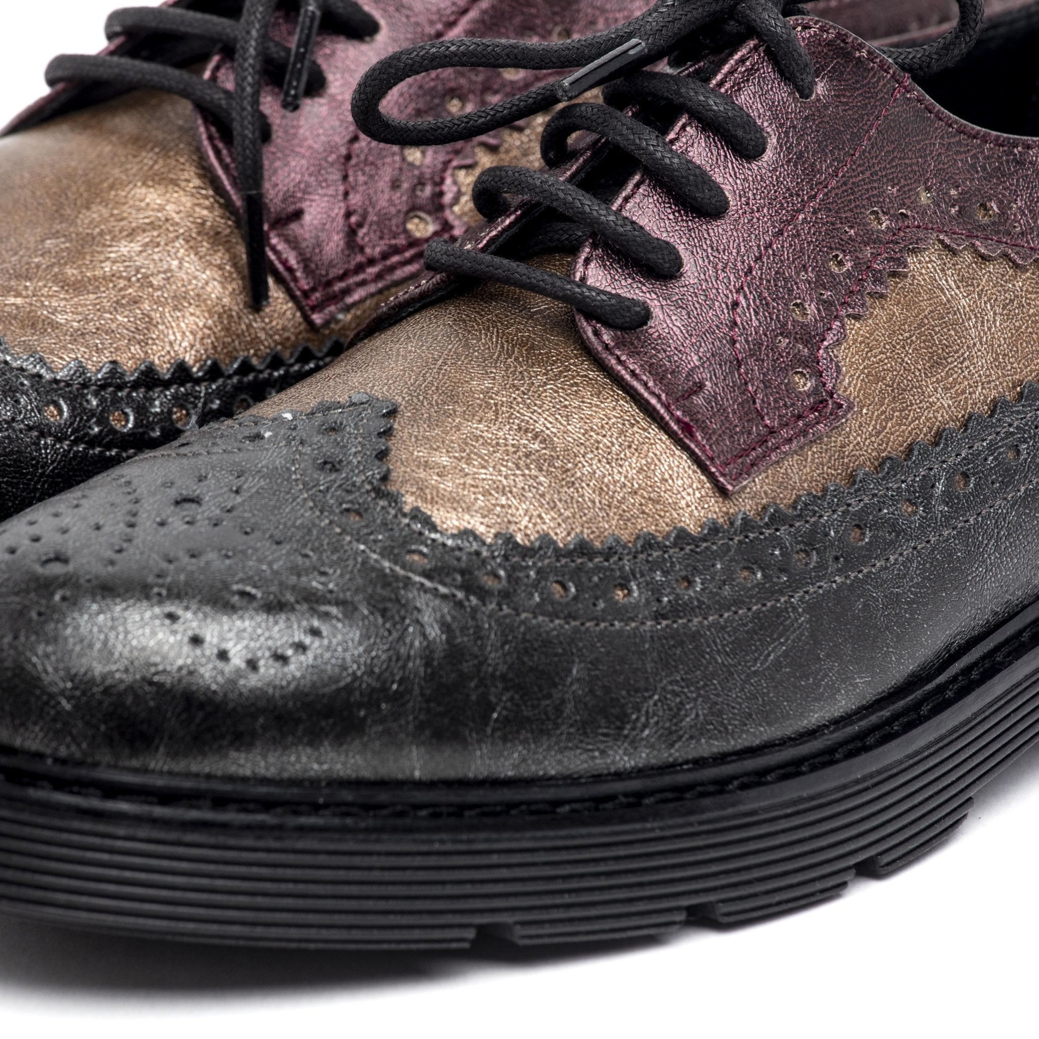 Scarpa stringata Oxford in pelle laminata. - TreemmeCreazioni