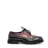 Scarpa stringata Oxford in pelle laminata.