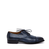 Scarpa uomo elegante in lornat blu.