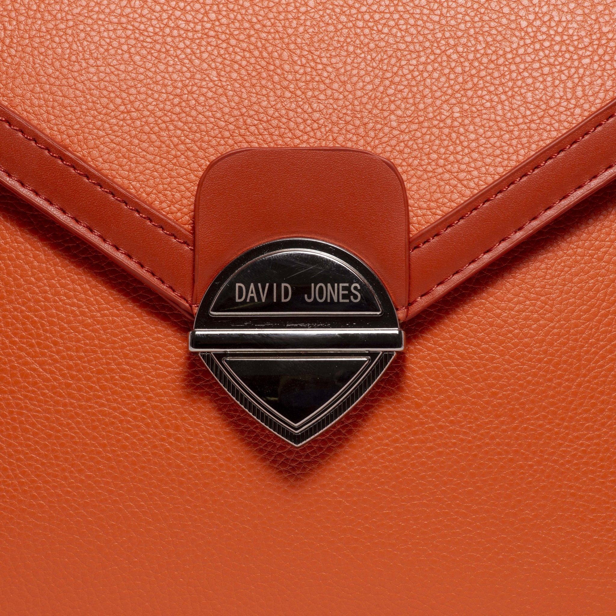 Shopper a mano in ecopelle arancio. - TreemmeCreazioni