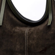 Shopper a spalla in pelle scamosciata verde. - TreemmeCreazioni