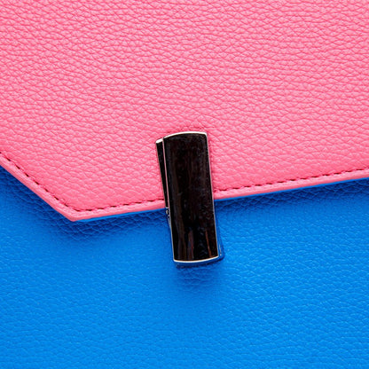 Shopper con forma squadrata azzurra rosa. - TreemmeCreazioni
