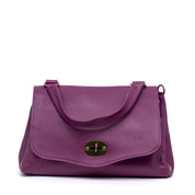 Shopper modello postina in pelle magenta. - TreemmeCreazioni