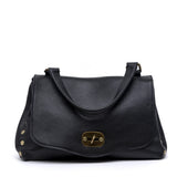 Shopper modello postina in pelle nera.