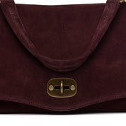 Shopper modello postina in pelle scamosciata bordeaux. - TreemmeCreazioni