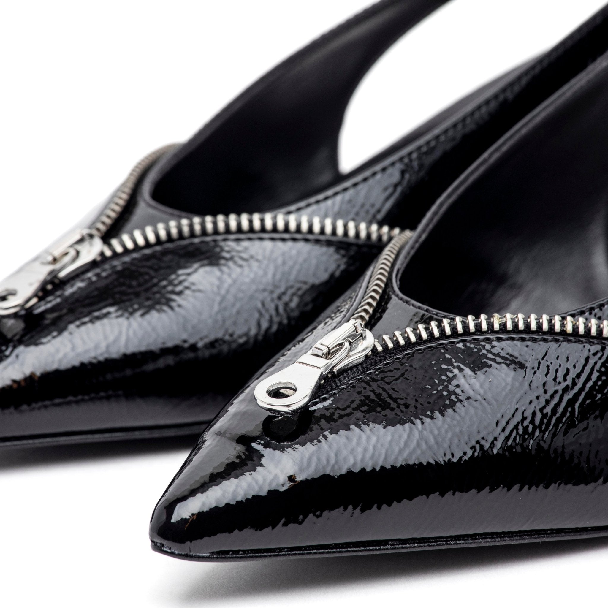 Slingback in naplak nero con cerniera. - TreemmeCreazioni