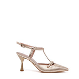 Slingback in nappa laminata platino.