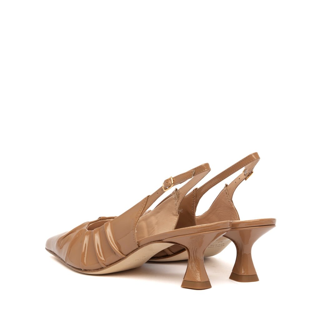 Slingback in pelle verniciata caramello - TreemmeCreazioni