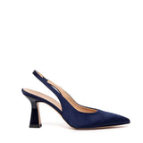 Slingback in raso blu navy.