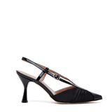 Slingback in raso nero e vernice.