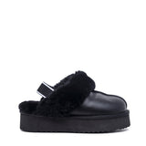 Slip on in pelle con eco pelliccia.