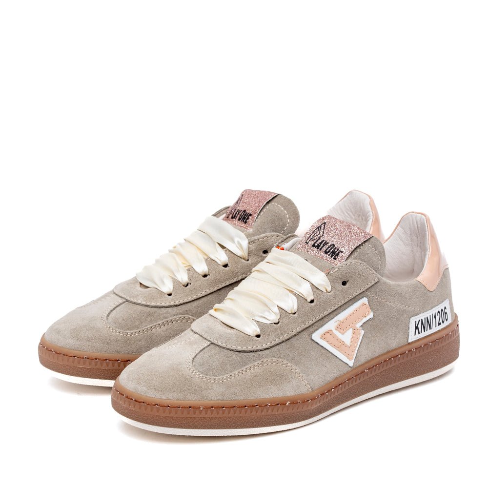 Sneakers in camoscio beige - TreemmeCreazioni