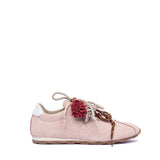 Sneakers in camoscio rasato nude con charms