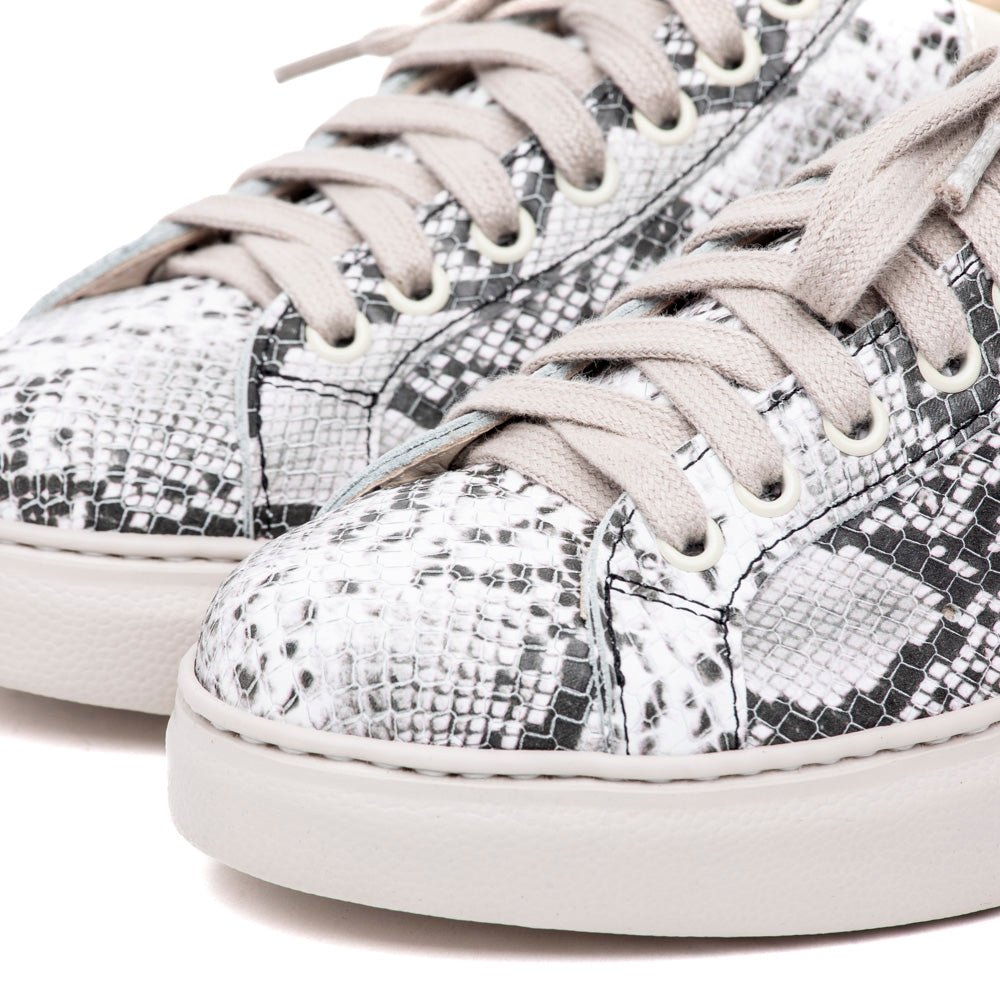 Sneakers in pelle con stampa pitonata. - TreemmeCreazioni