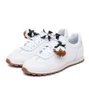 Sneakers in pelle di vitello bianca con charms. - TreemmeCreazioni
