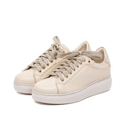 Sneakers in pelle greige con fondo volume. - TreemmeCreazioni