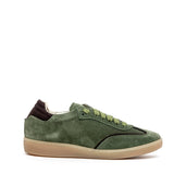 Sneakers in scamosciato verde bosco.