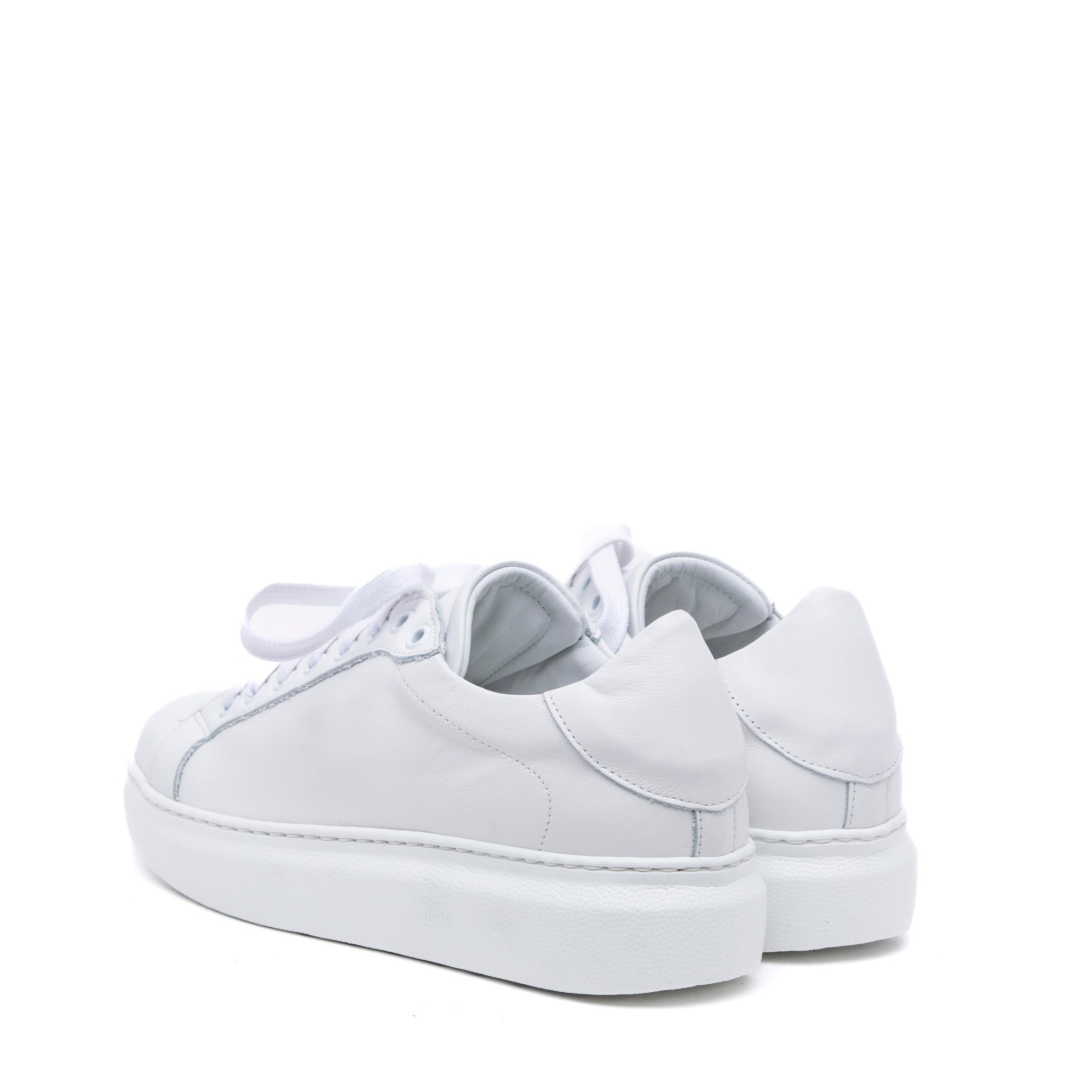 Sneakers in vitello bianco fondo volume. - TreemmeCreazioni