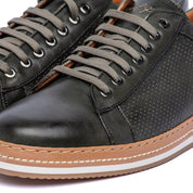 Sneakers uomo in pelle traforata verde bosco - TreemmeCreazioni