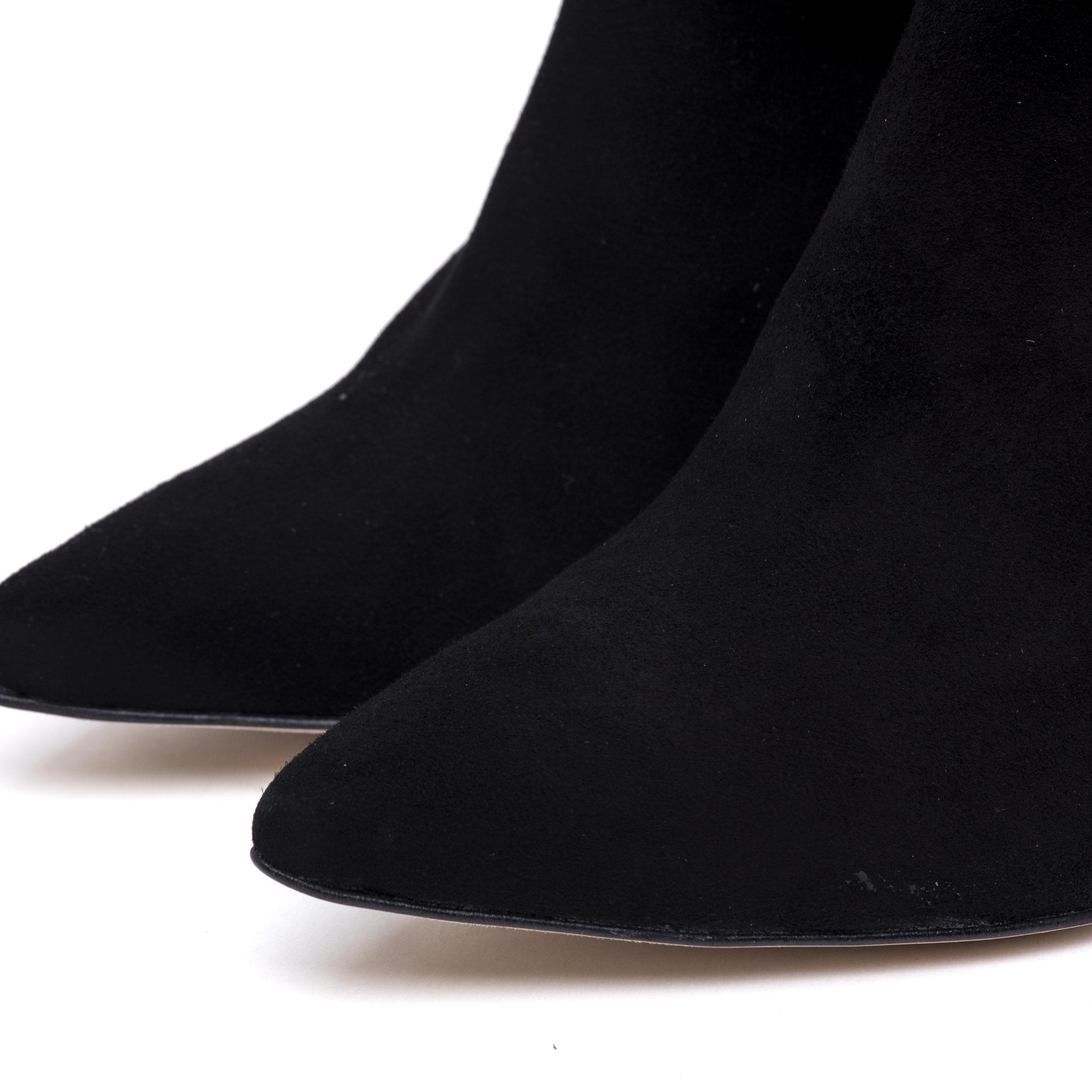 Stivale alto in pelle scamosciata con tacco. - TreemmeCreazioni