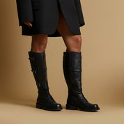 Stivale alto in vitello nero con fibbie. - TreemmeCreazioni