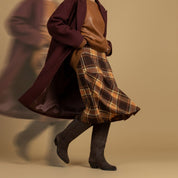 Stivale texano in camoscio con ricamo. - TreemmeCreazioni