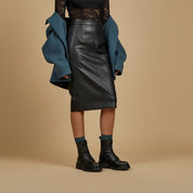 Stivaletto anfibio in vitello nero. - TreemmeCreazioni