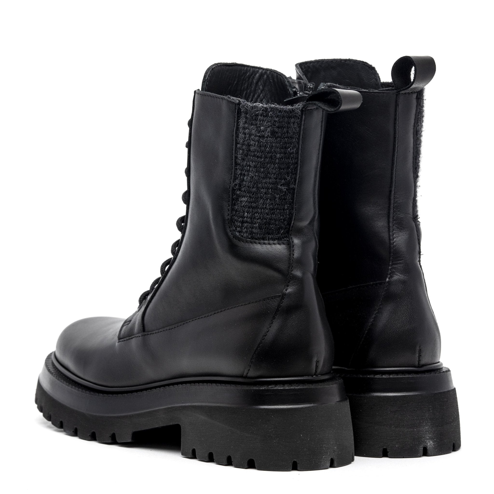 Stivaletto anfibio in vitello nero. - TreemmeCreazioni