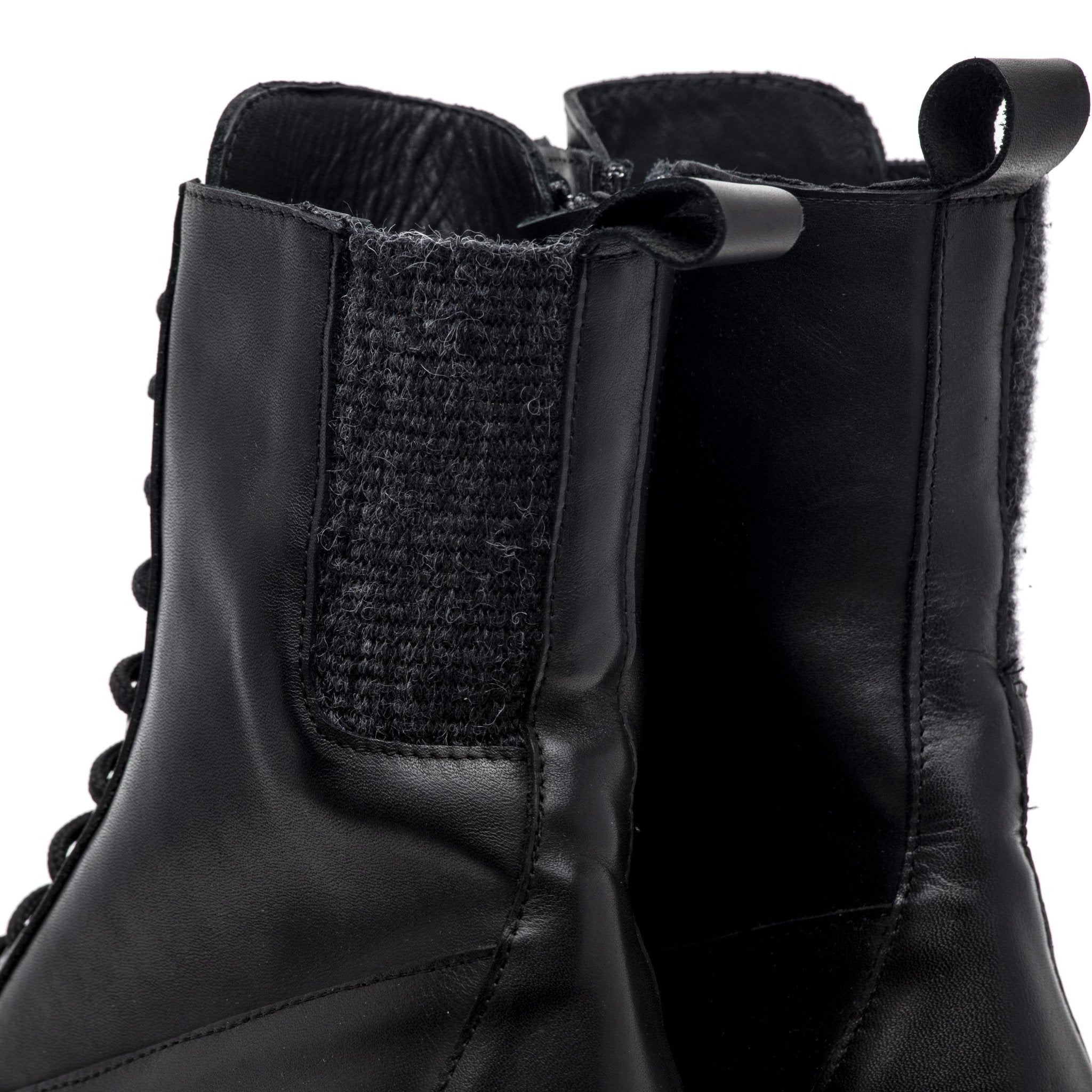 Stivaletto anfibio in vitello nero. - TreemmeCreazioni