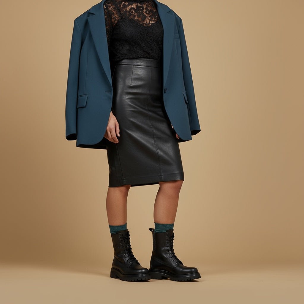 Stivaletto anfibio in vitello nero. - TreemmeCreazioni