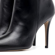 Stivaletto con tacco in vitello nero. - TreemmeCreazioni