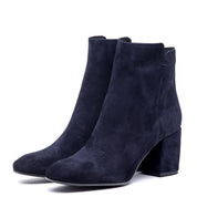 Stivaletto in camoscio blu con tacco. - TreemmeCreazioni