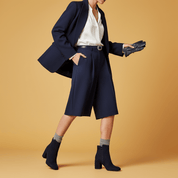 Stivaletto in camoscio blu con tacco. - TreemmeCreazioni