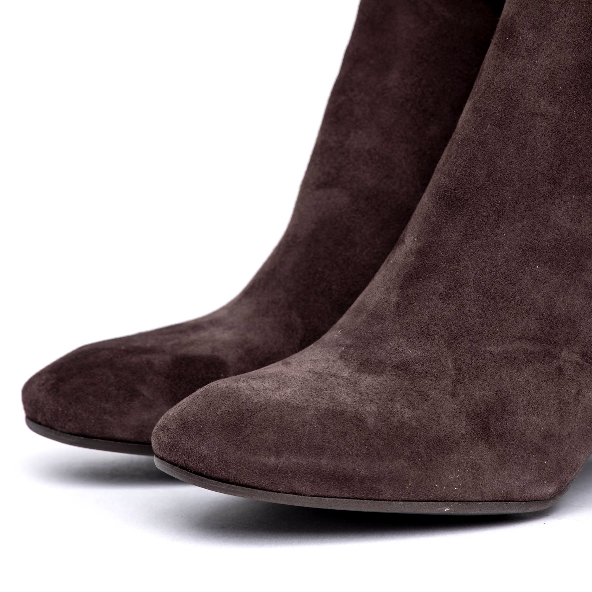 Stivaletto in camoscio t.moro con tacco. - TreemmeCreazioni