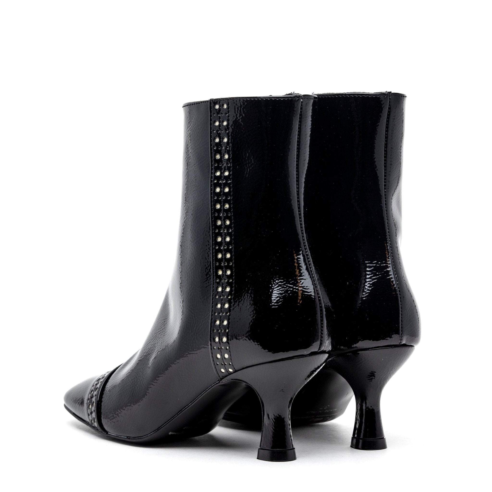 Stivaletto in naplak con forma squadrata. - TreemmeCreazioni