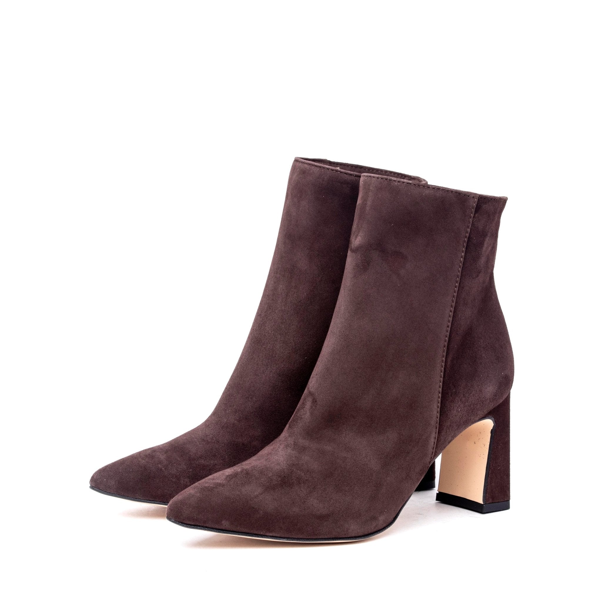 Stivaletto in pelle scamosciata con tacco. - TreemmeCreazioni