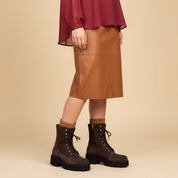 Stivaletto modello anfibio in pelle scamosciata marrone. - TreemmeCreazioni