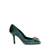 Velvet pumps with buckle.