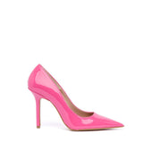 Decolleté in vernice fuxia.