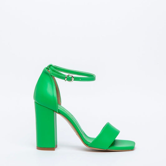 Sandalo verde con cinturino in caviglia. - TreemmeCreazioni
