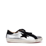 Sneakers in laminato argento.
