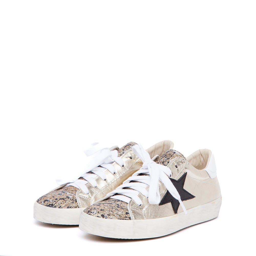 Sneakers in laminato platino. - TreemmeCreazioni