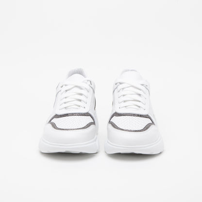 Sneakers in nappa bianca con riporto stampato. - TreemmeCreazioni