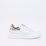 Sneakers in nappa bianca tallone oro.