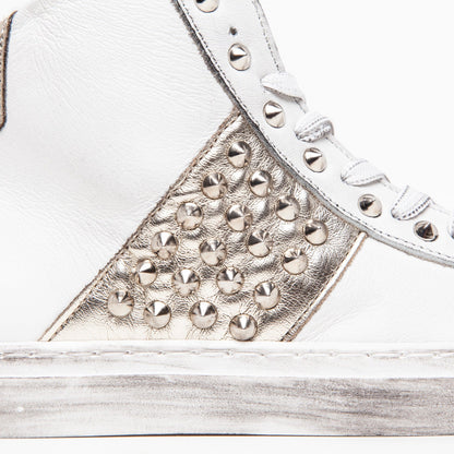 Sneakers in nappa bianco e laminato platino. - TreemmeCreazioni