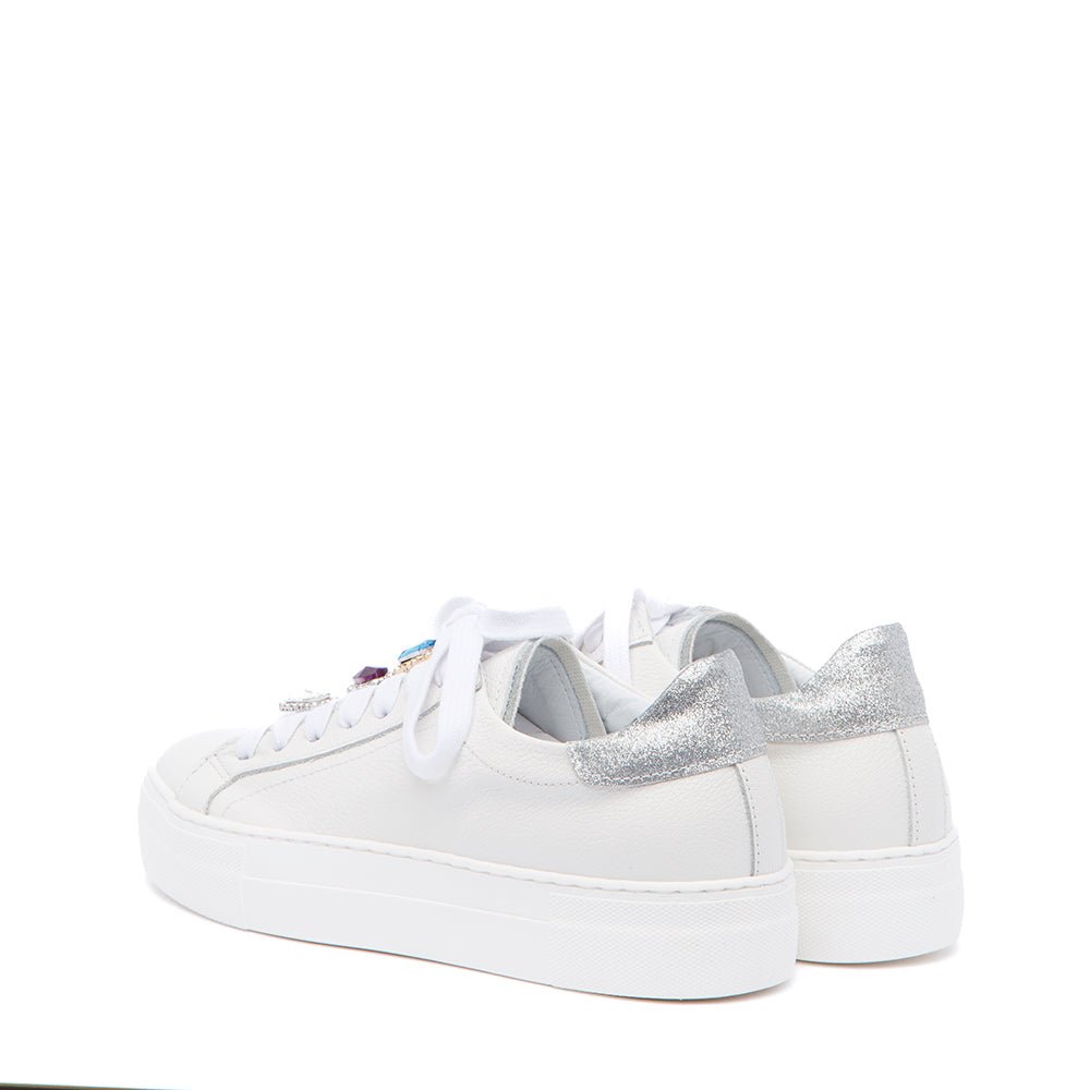 Sneakers bianche con on sale pietre