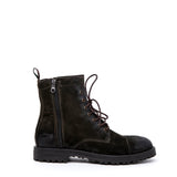 Stivaletto in velour mimetico fumè.
