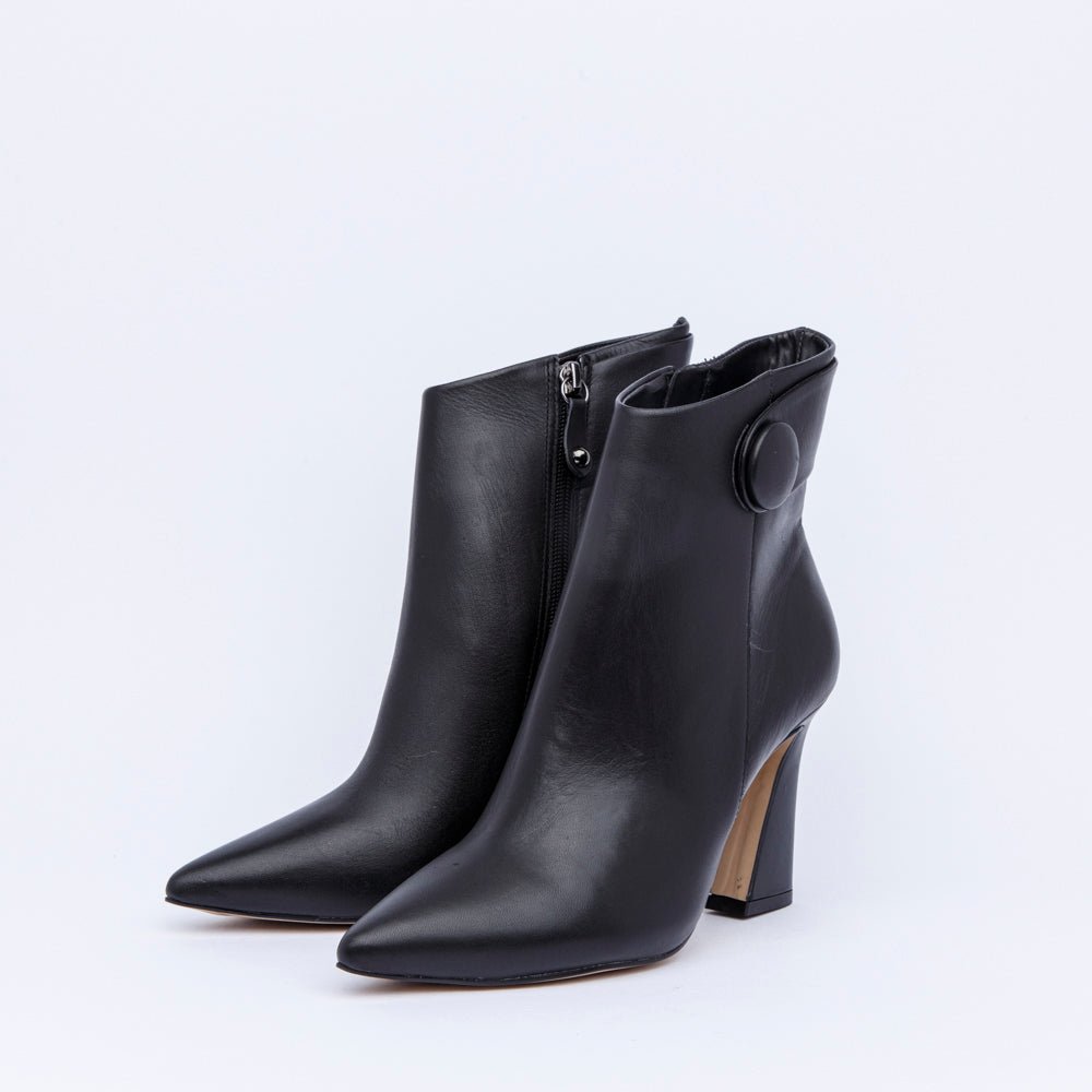 Tronchetto in nappa nera tacco clessidra. - TreemmeCreazioni